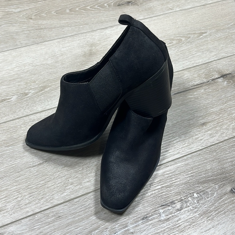 Chinese Laundry Boots Womens 9 Ankle Gini 002 Black Faux Leather Slip On Heels